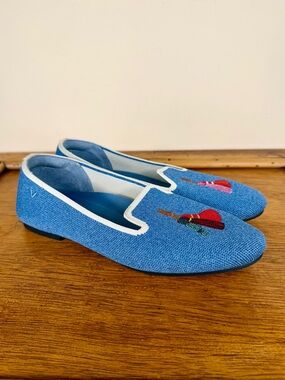 Vivaia Women’s Embroidered Audrey Loafer Round Toe Blue Size 38.5 / 8 Tassel